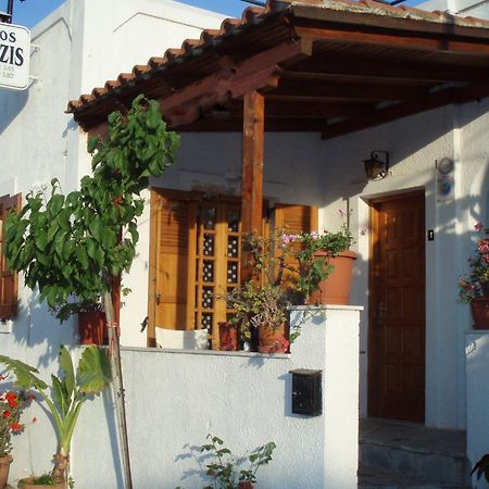 Pantazis Studios Aegina ภายนอก รูปภาพ